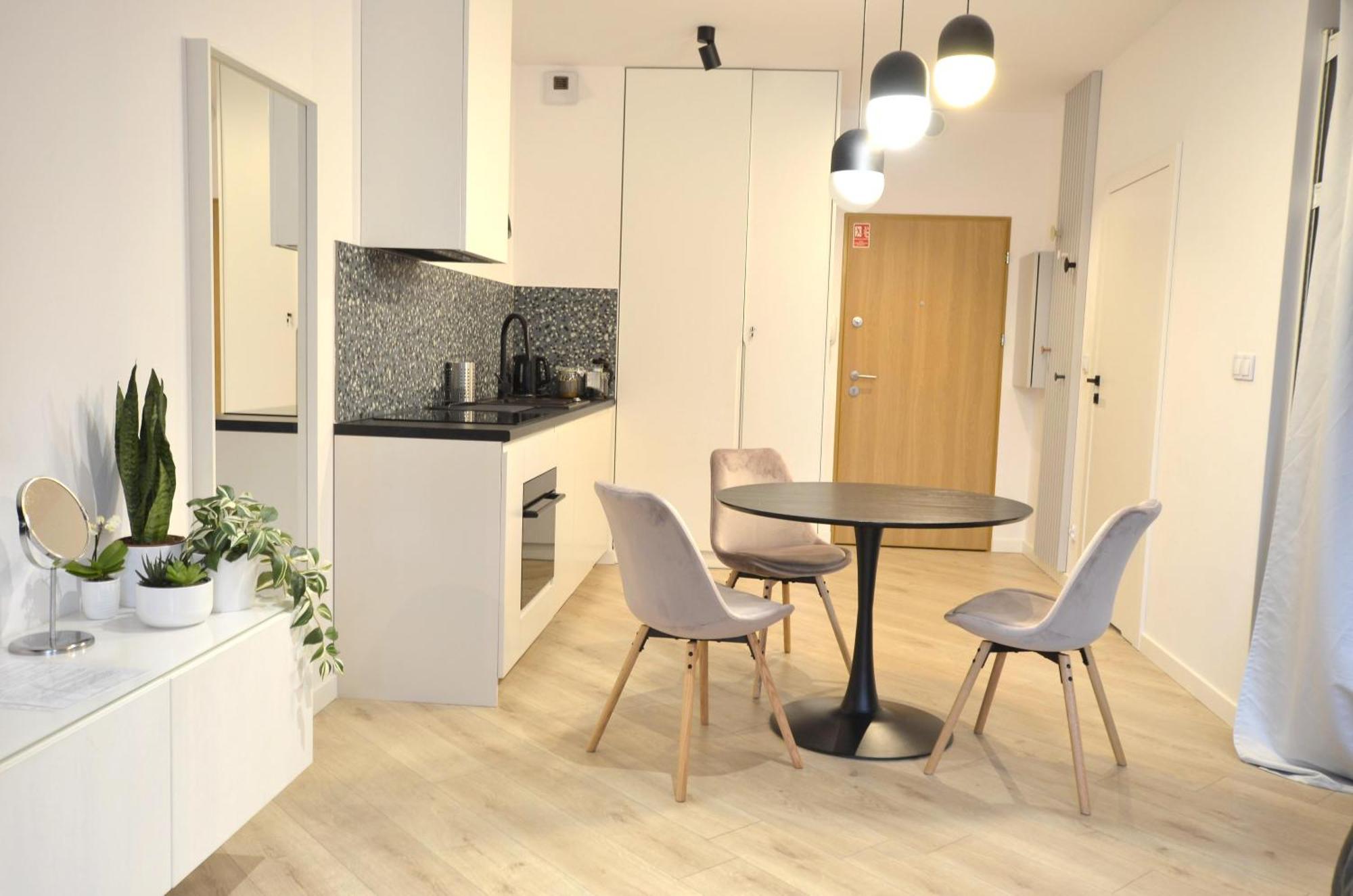 Private Parking, Secure Building - Central Apartments Old Town & Main Station Gdansk Exterior photo