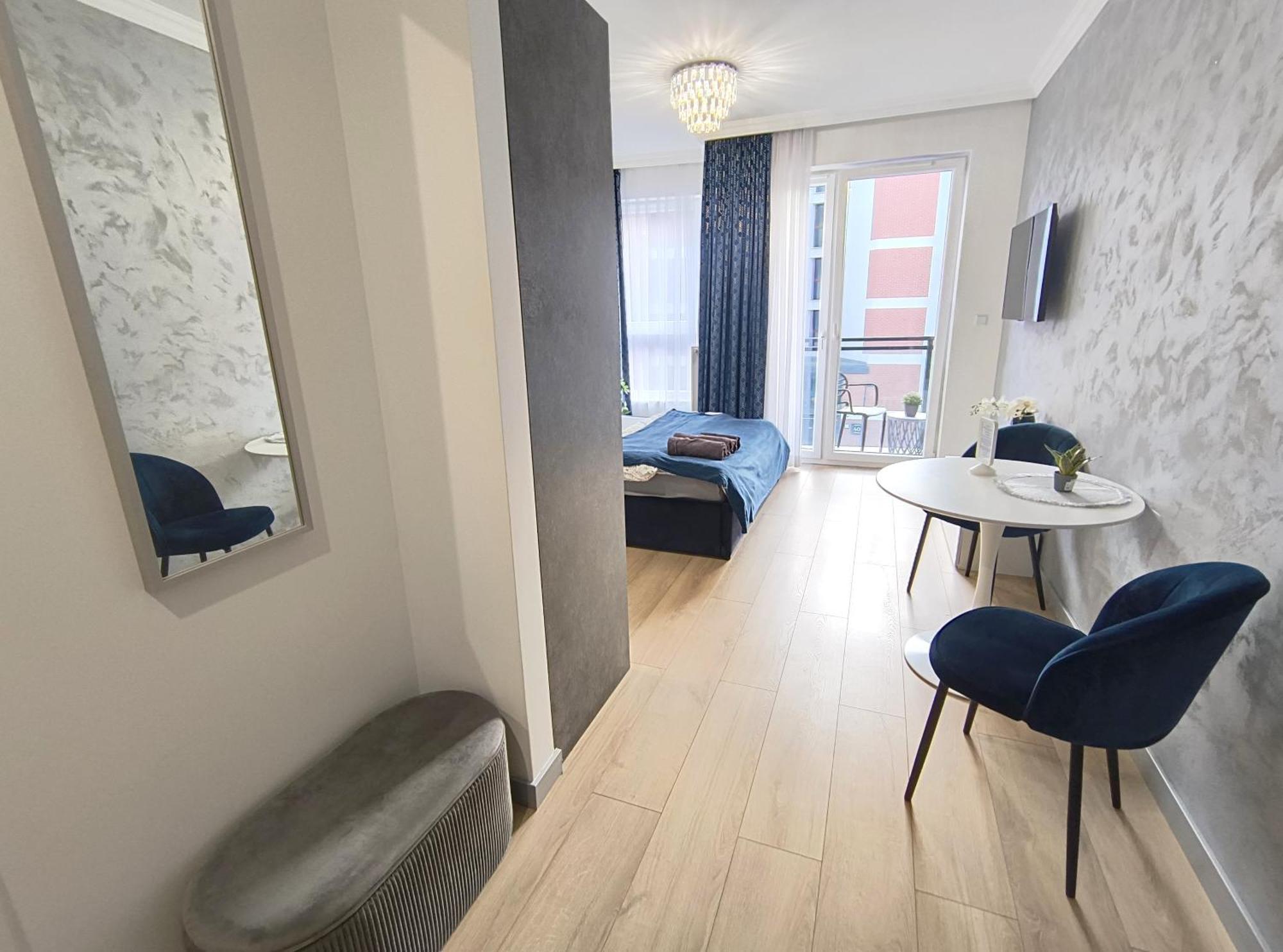 Private Parking, Secure Building - Central Apartments Old Town & Main Station Gdansk Exterior photo